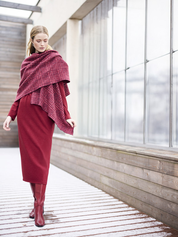 Scarf USTO U 39 740 Col. 39 Dress OREYA O 26 022 Col. 39 2